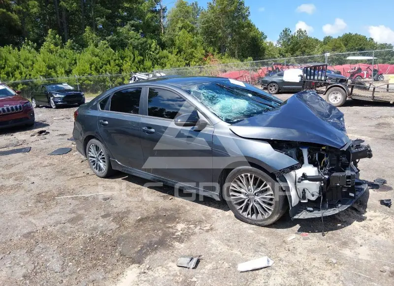 2023 KIA Forte фото