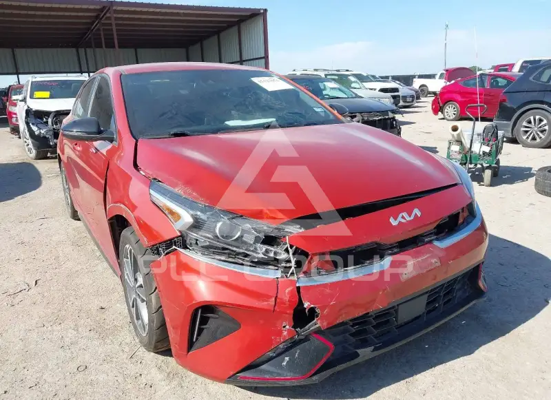 2023 KIA Forte фото