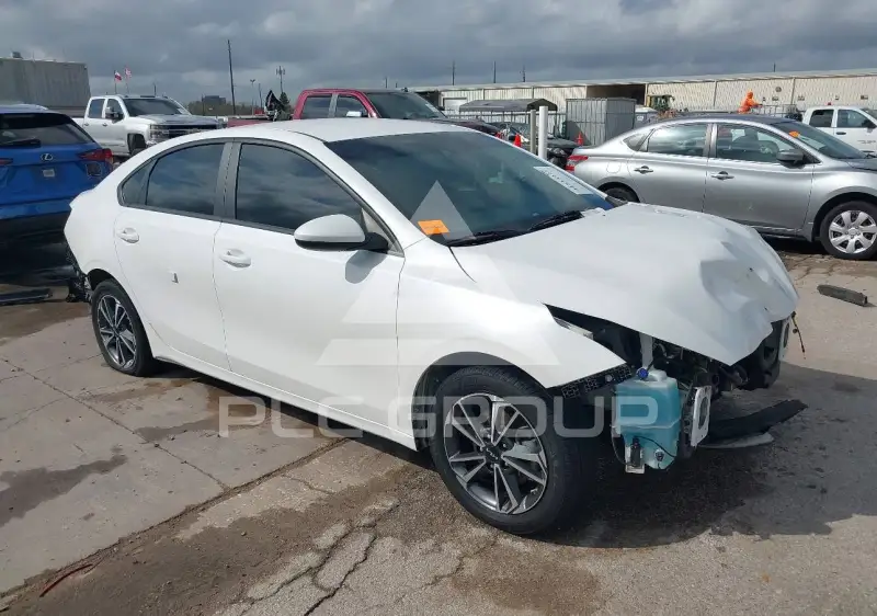 2023 KIA Forte photo