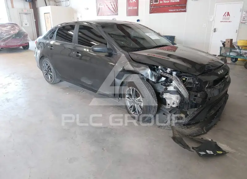 2023 KIA Forte фото