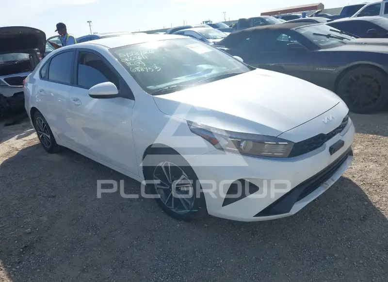 2023 KIA Forte photo