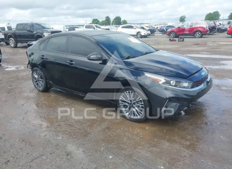 2023 KIA Forte фото