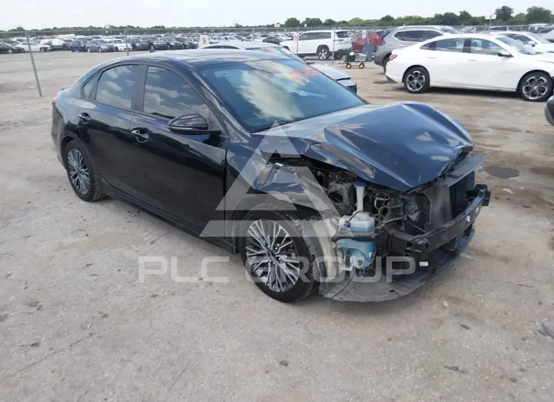 2023 KIA Forte photo