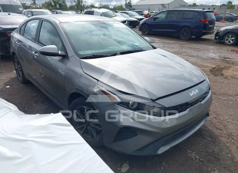 2023 KIA Forte фото