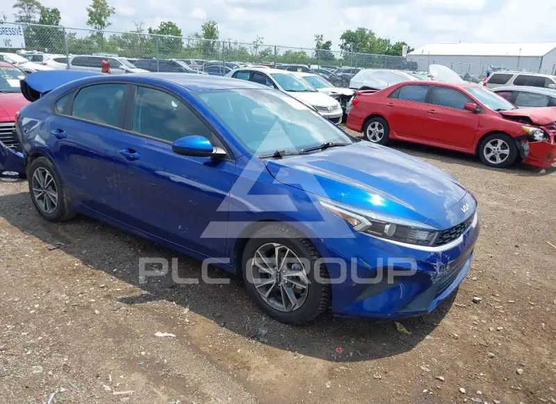 2023 KIA Forte фото