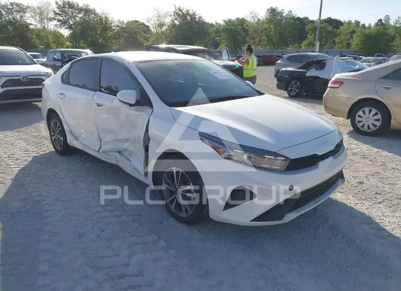 2023 KIA Forte photo