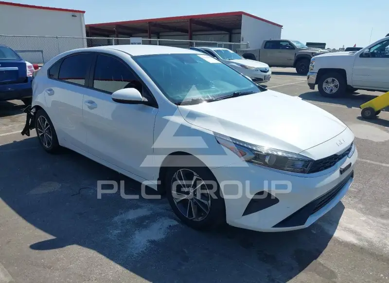 2023 KIA Forte фото