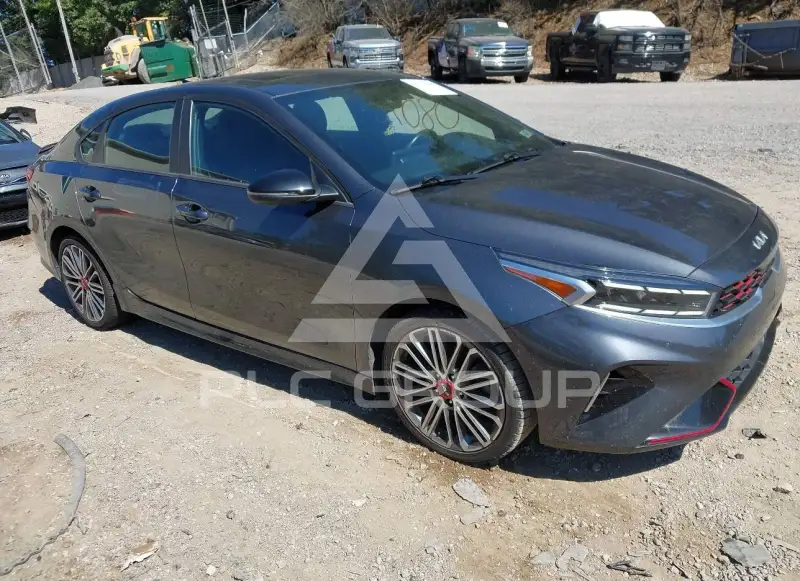2023 KIA Forte фото