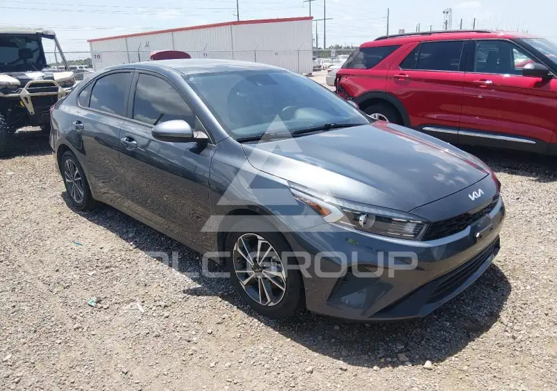 2023 KIA Forte фото