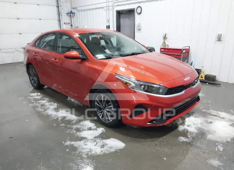 2023 KIA Forte фото