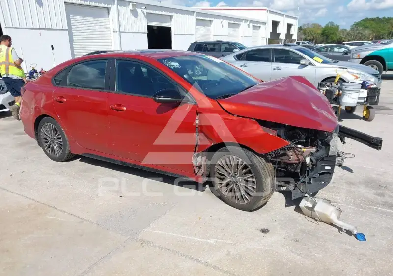 2023 KIA Forte фото