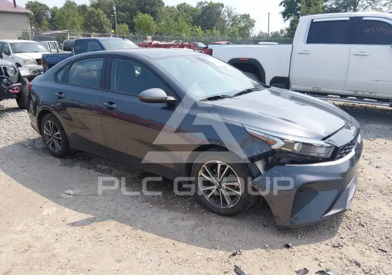 2023 KIA Forte фото