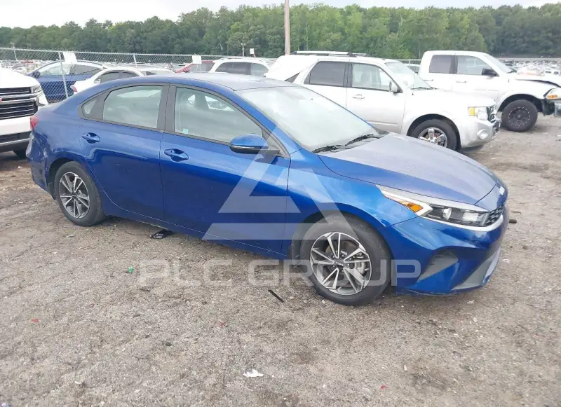 2023 KIA Forte фото