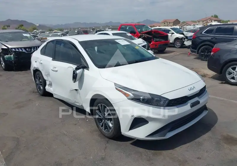 2023 KIA Forte photo