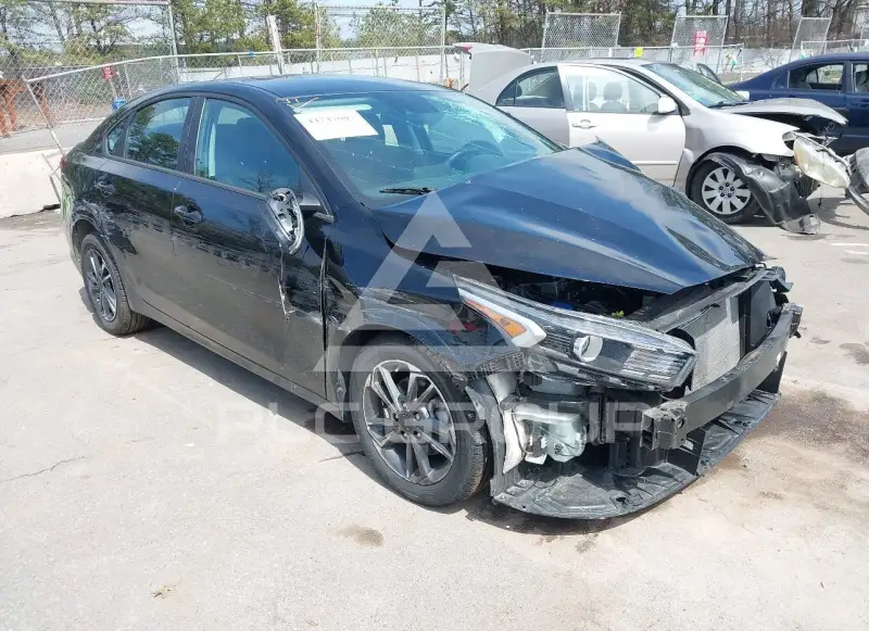 2023 KIA Forte фото