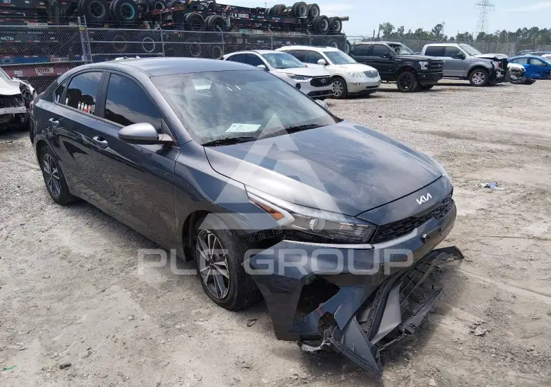 2023 KIA Forte photo