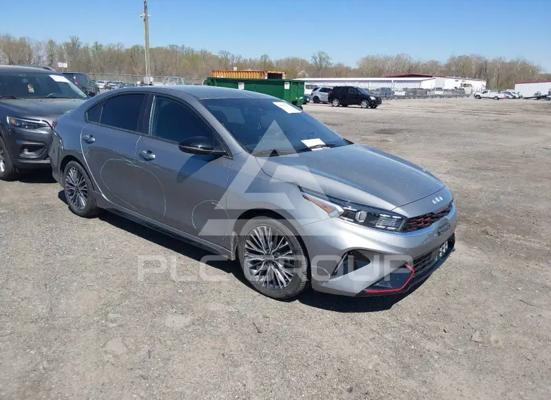 2023 KIA Forte фото