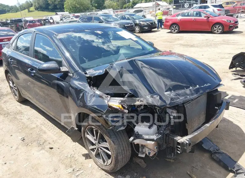 2023 KIA Forte photo