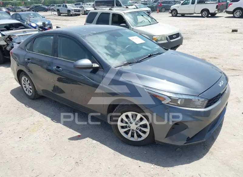 2023 KIA Forte фото