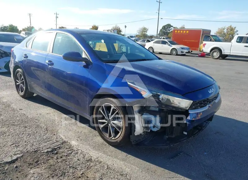 2023 KIA Forte фото