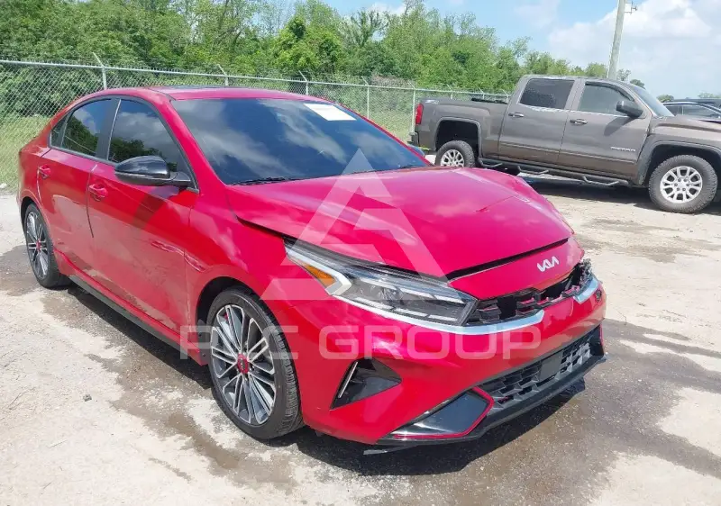 2023 KIA Forte фото