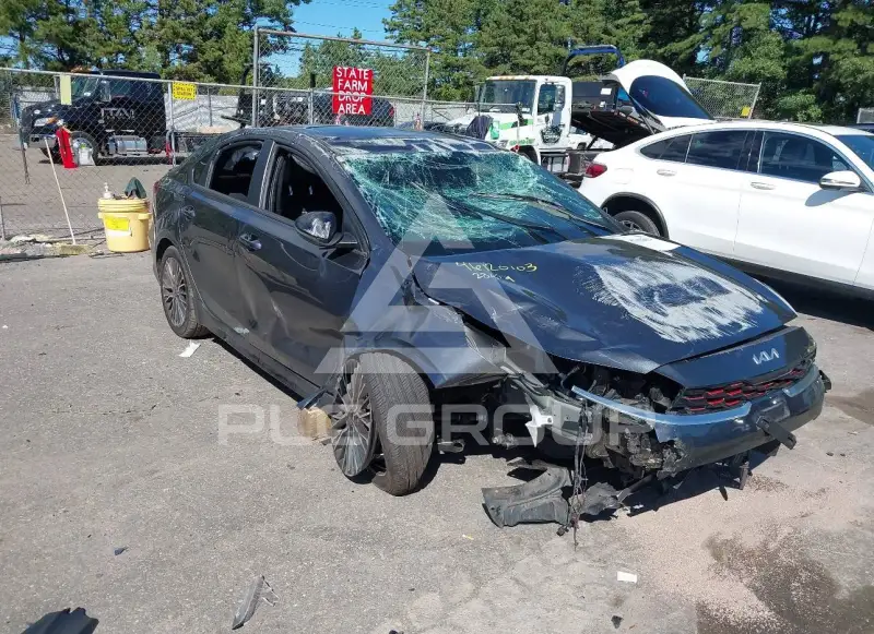 2023 KIA Forte фото