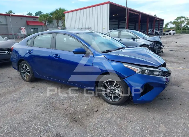 2023 KIA Forte фото