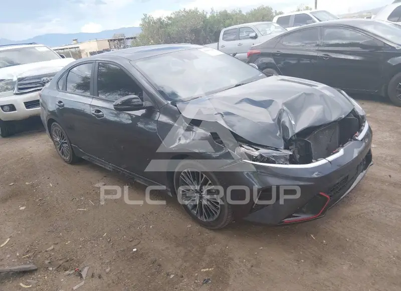 2023 KIA Forte фото