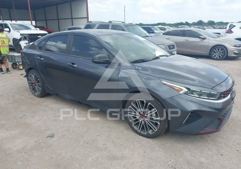 2023 KIA Forte photo