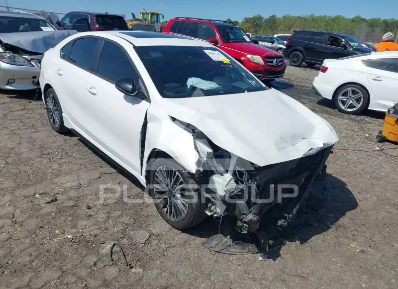 2023 KIA Forte фото