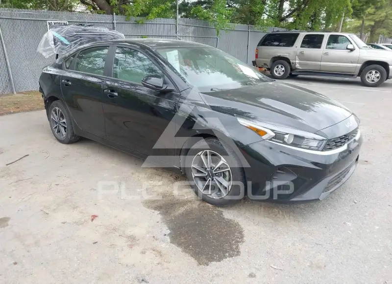2023 KIA Forte photo
