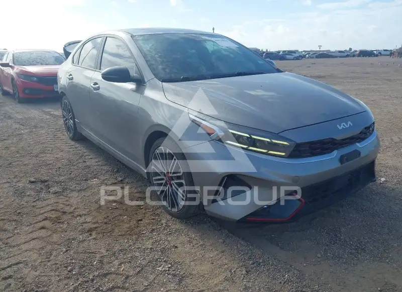2023 KIA Forte фото