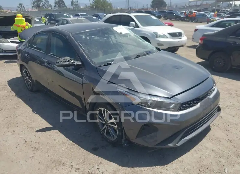 2023 KIA Forte фото