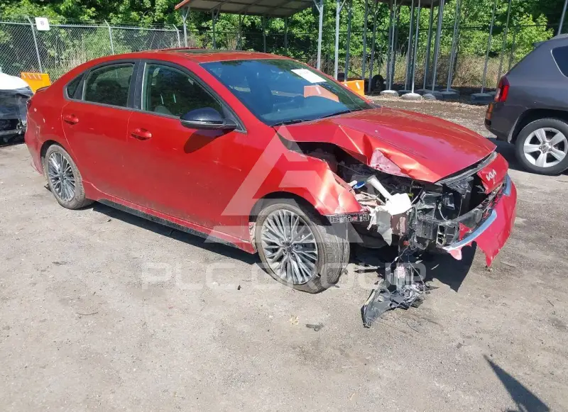 2023 KIA Forte фото