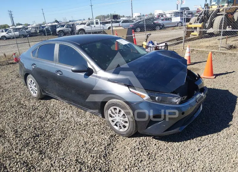 2023 KIA Forte фото