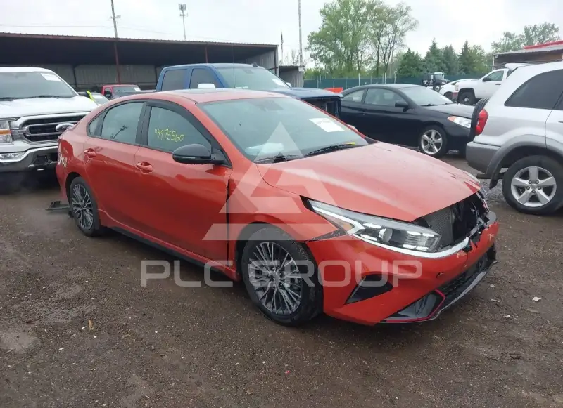 2023 KIA Forte фото