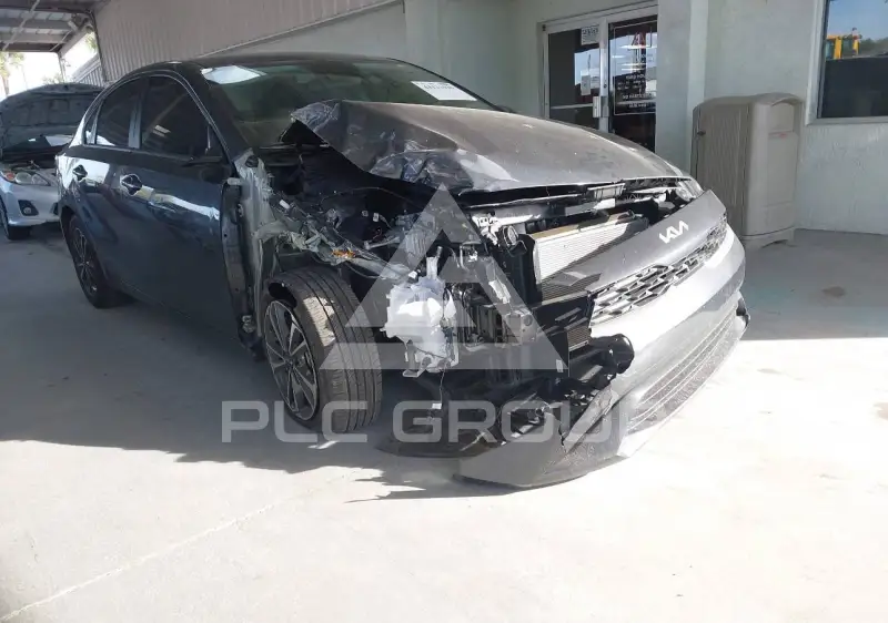 2023 KIA Forte фото