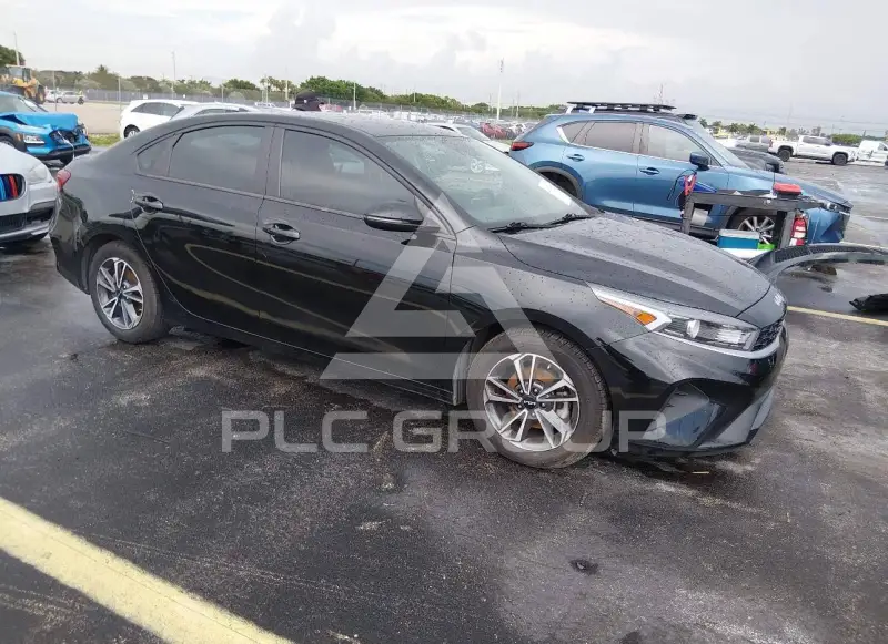 2023 KIA Forte photo