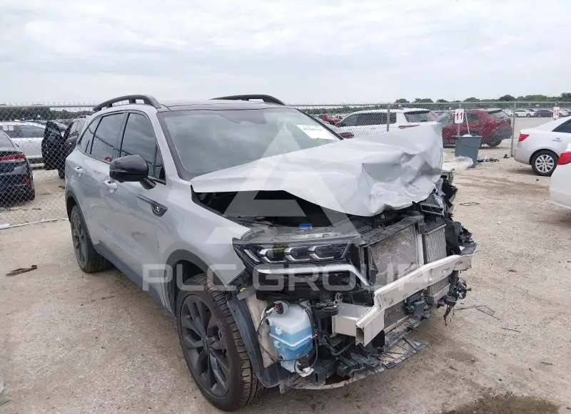 2023 KIA Sorento photo
