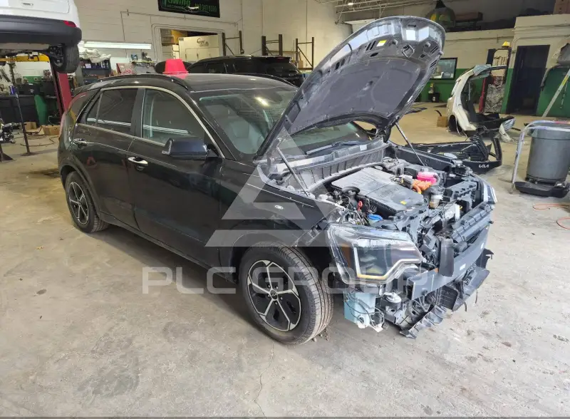 2023 KIA Niro фото