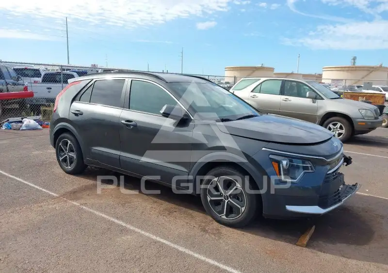 2023 KIA Niro фото