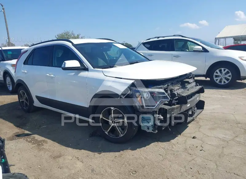 2023 KIA Niro фото
