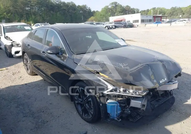 2023 KIA K5 photo