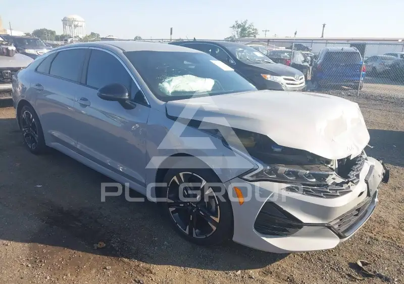 2023 KIA K5 фото