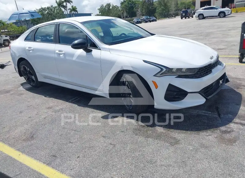2023 KIA K5 photo