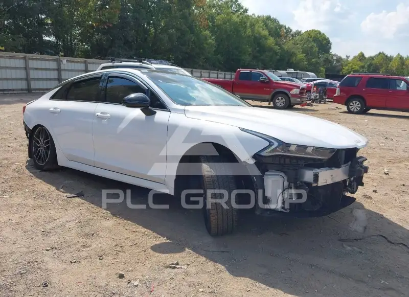 2023 KIA K5 фото