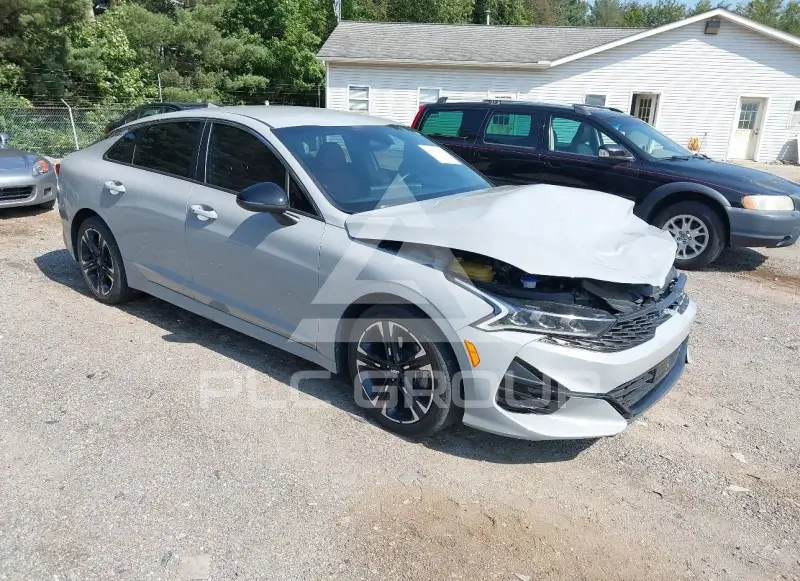 2023 KIA K5 photo