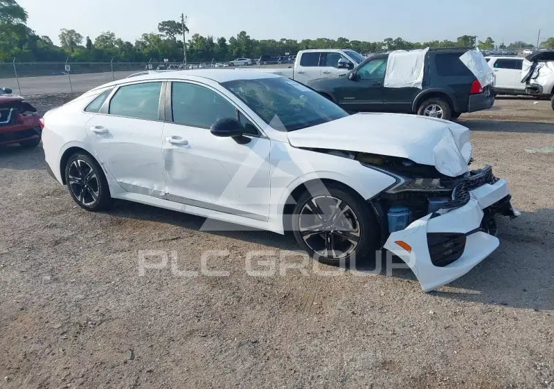 2023 KIA K5 фото