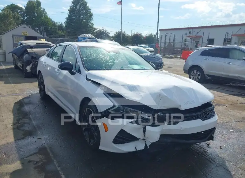 2023 KIA K5 фото