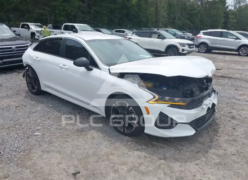 2023 KIA K5 фото